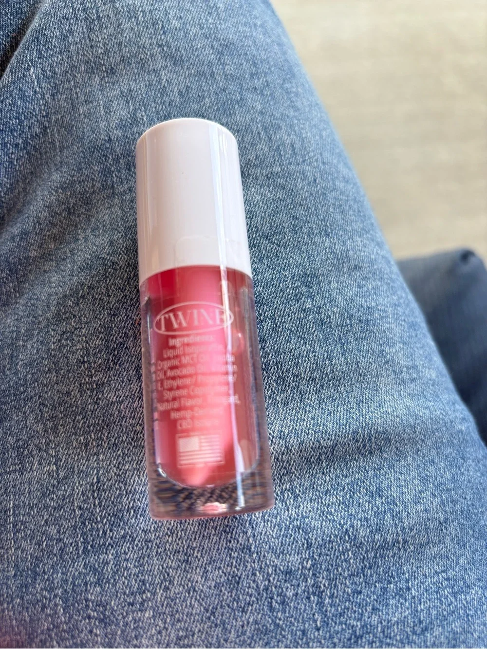 TMLL Moisturizing Lip Oil Gloss Strawberry